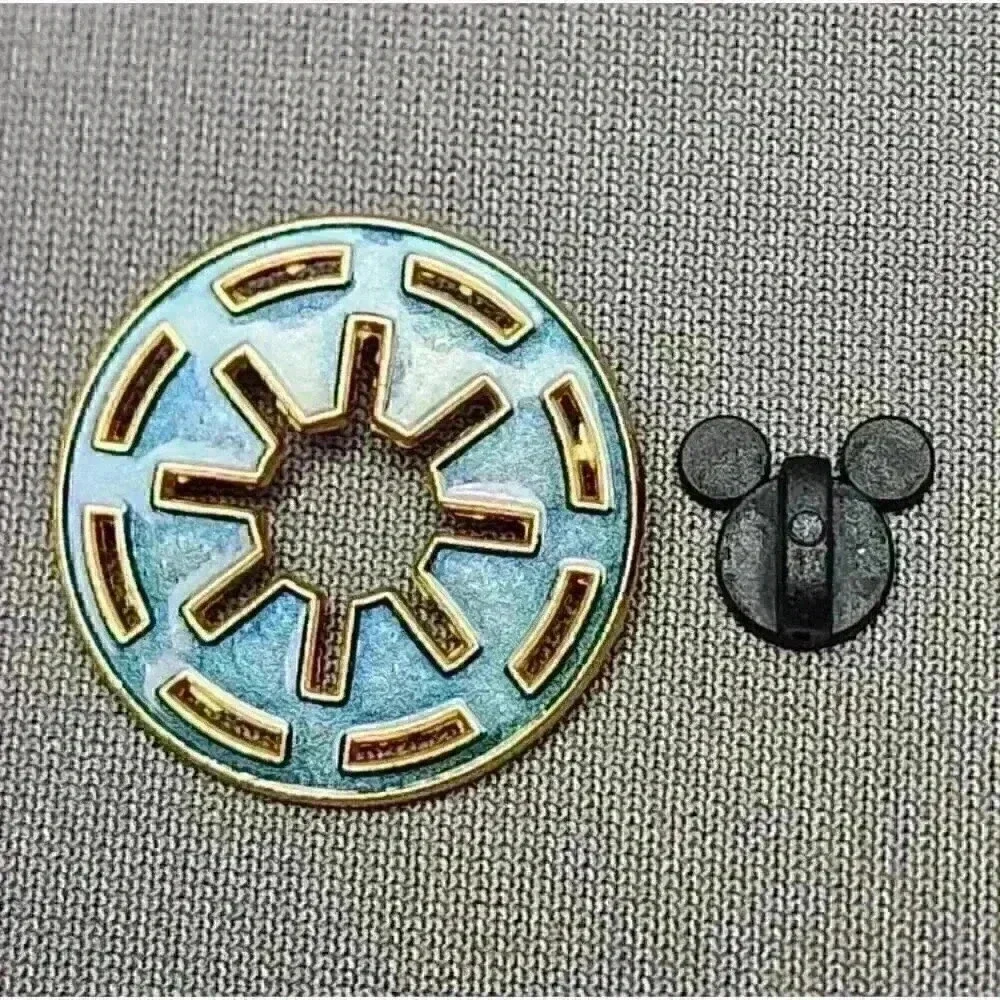 Disney Parks Trading Pins Star Wars Galactic Republic Symbol Lapel Pin (2010) - Picture 2 of 3